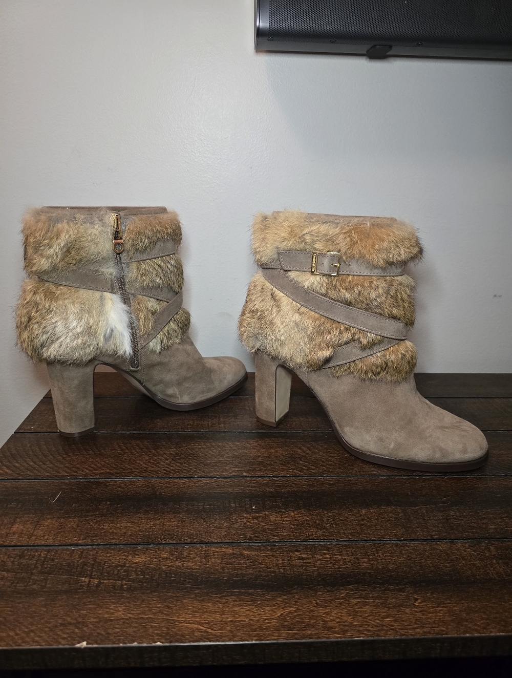 Louise Et Cie Rabbit Fur Tan Brown Heeled Boots Size 9